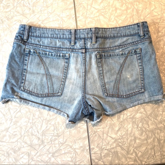 Mossimo Cut-Off Denim Jean Distressed Shorts - Picture 3 of 6